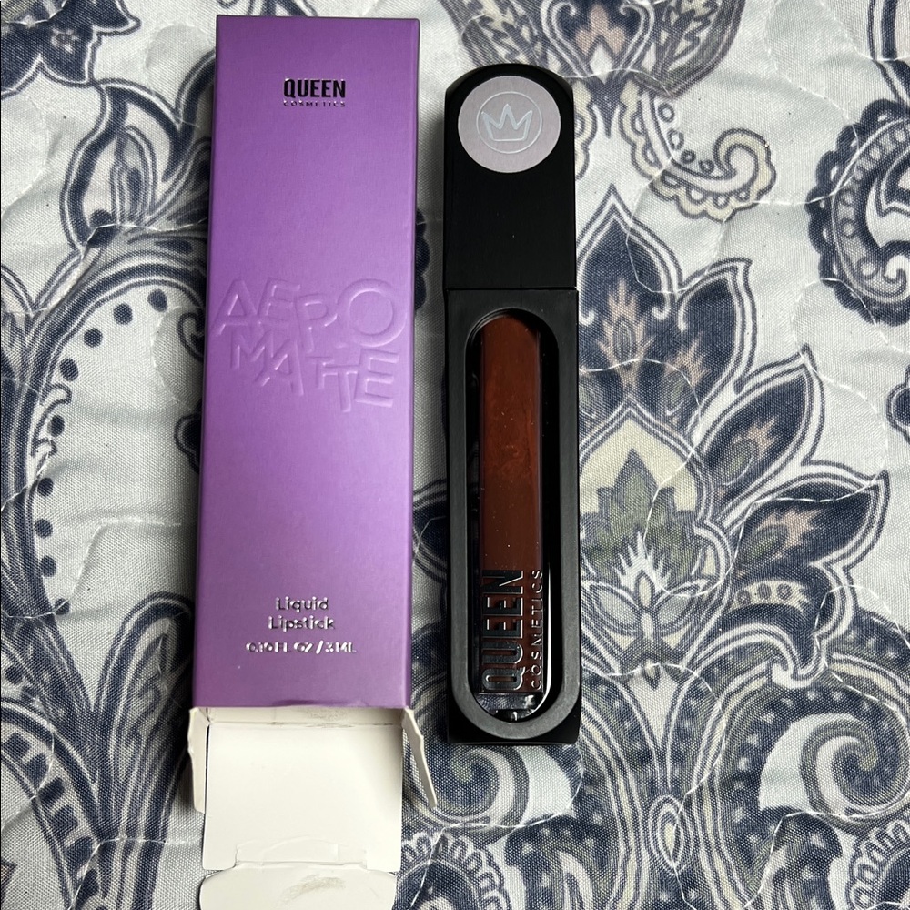 Queen Cosmetics Aeromatte Liquid Lipstick - Earth Angel